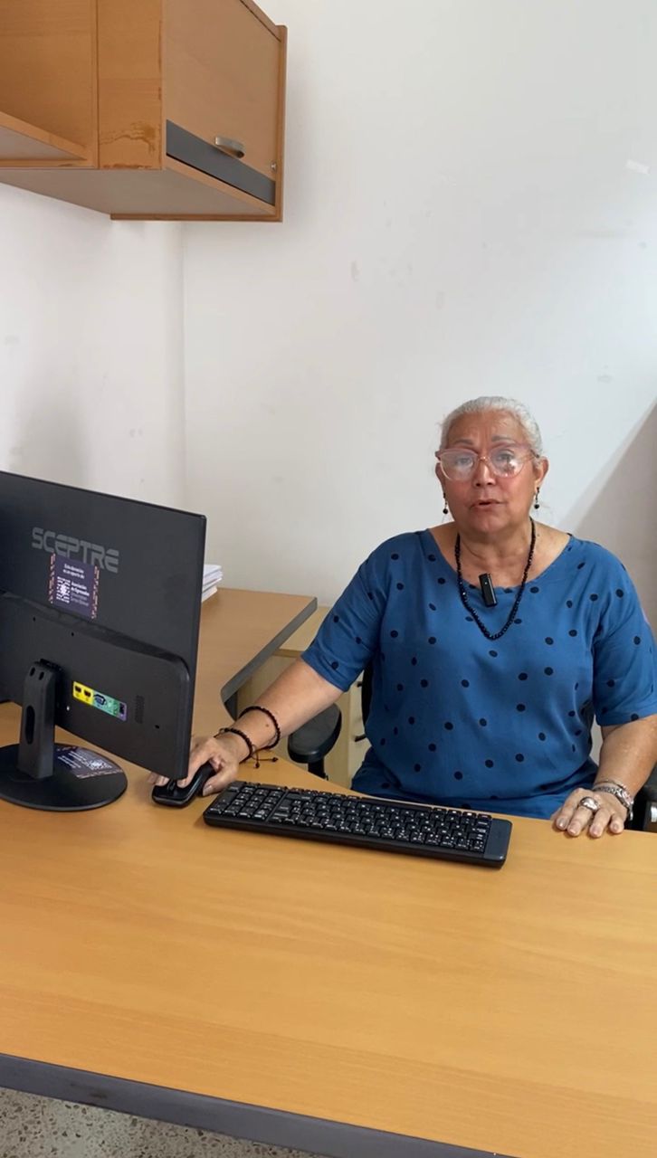 Donación de computadora completa y router para la División de Ciencias y Tecnologías Administrativas e Industriales